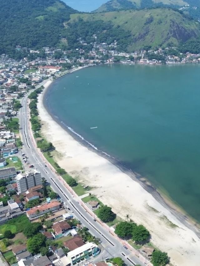Praia do Saco em Mangaratiba - Refúgio de águas calmas